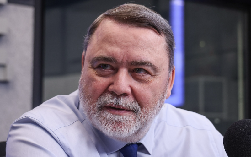 Курс юаня на Мосбирже превысил ₽12,5 впервые с февраля 2025 года: почему юань растет, причины, прогнозы | РБК Инвестиции