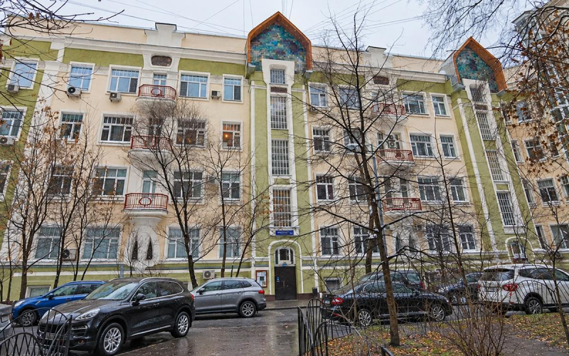 В доходном доме адвоката Плевако в Москве на торги выставили полуподвал